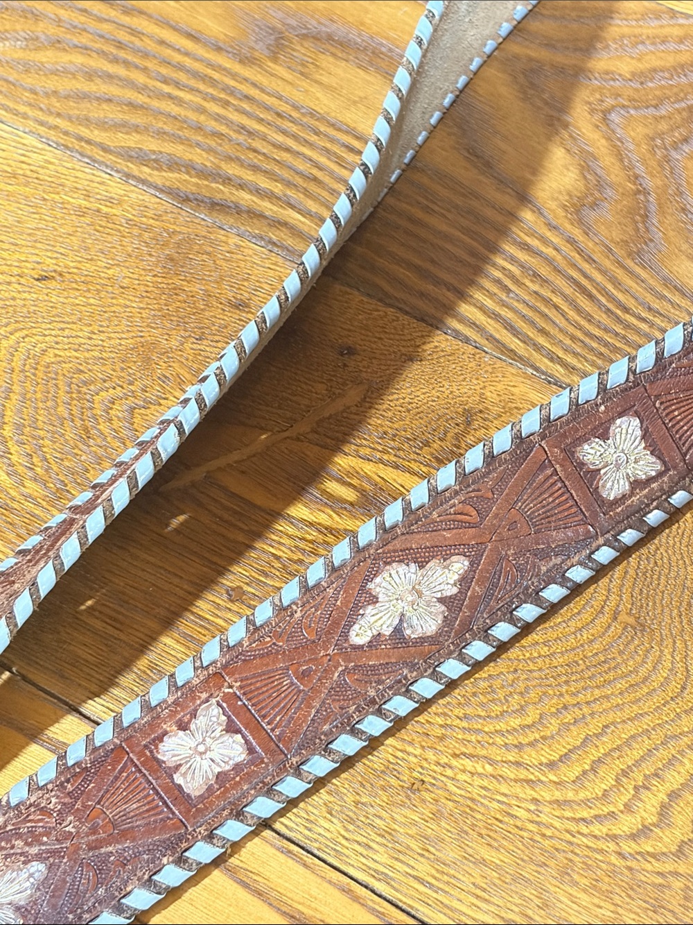 Decorative Silver-Tone Accent with Gold Bull Motif - Picture 3 of 7